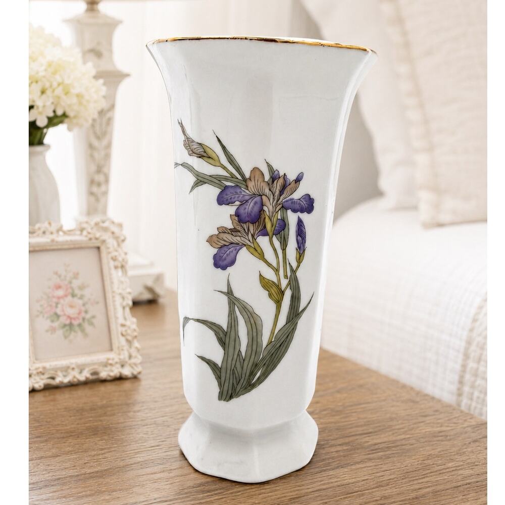 1980’s Fuji Bone China Iris Vase